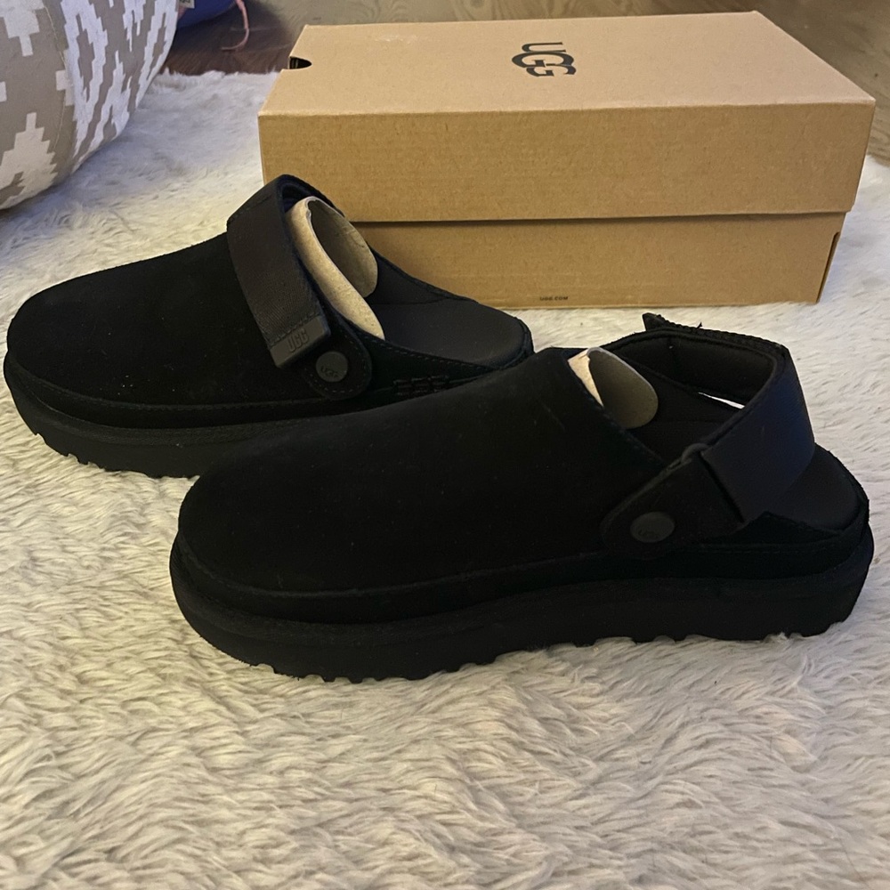 UGG New & UNWORN Goldenstar Clog